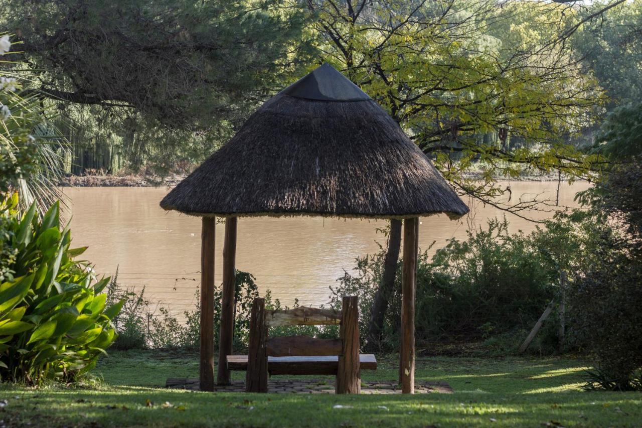Riverside Lodge & Conference Center Aliwal North Exterior photo
